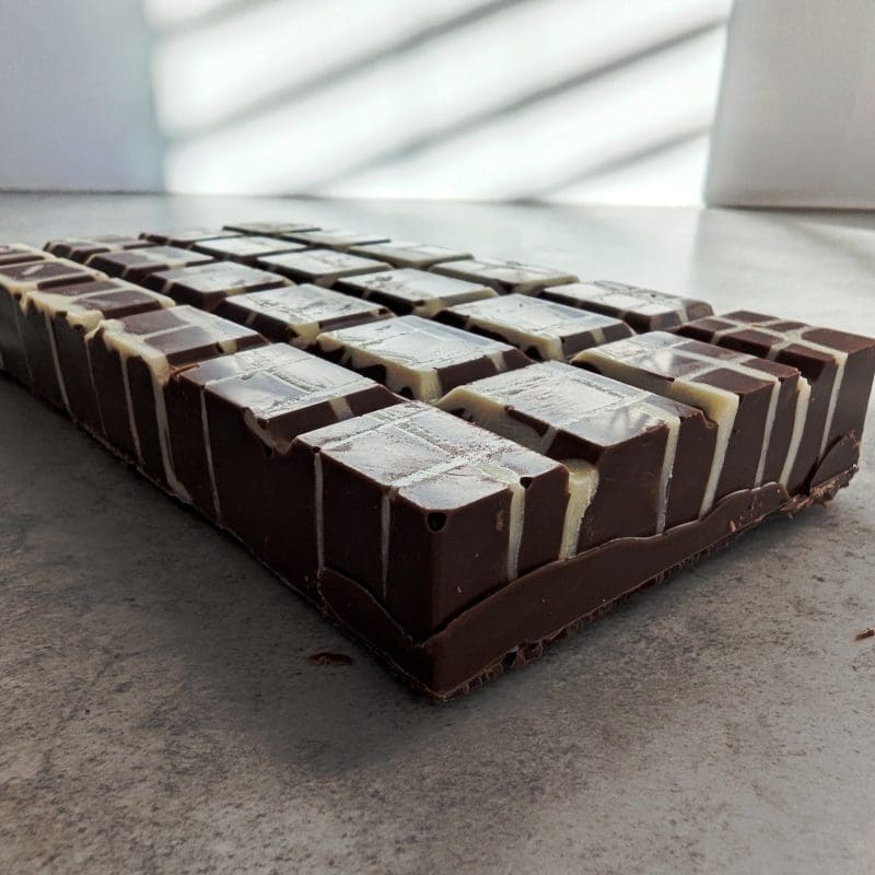Dubai Rose Fusion Belgian Milk Chocolate Bar - Image 2