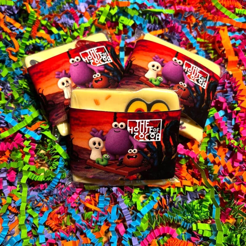 White Chocolate Bar with Worms, Eyes and sprinkles - Image 2