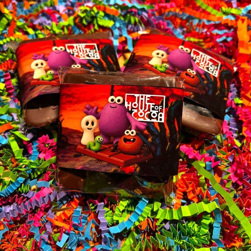 Milk Chocolate Bar with Worms, Eyes and Sprinkles - Image 3