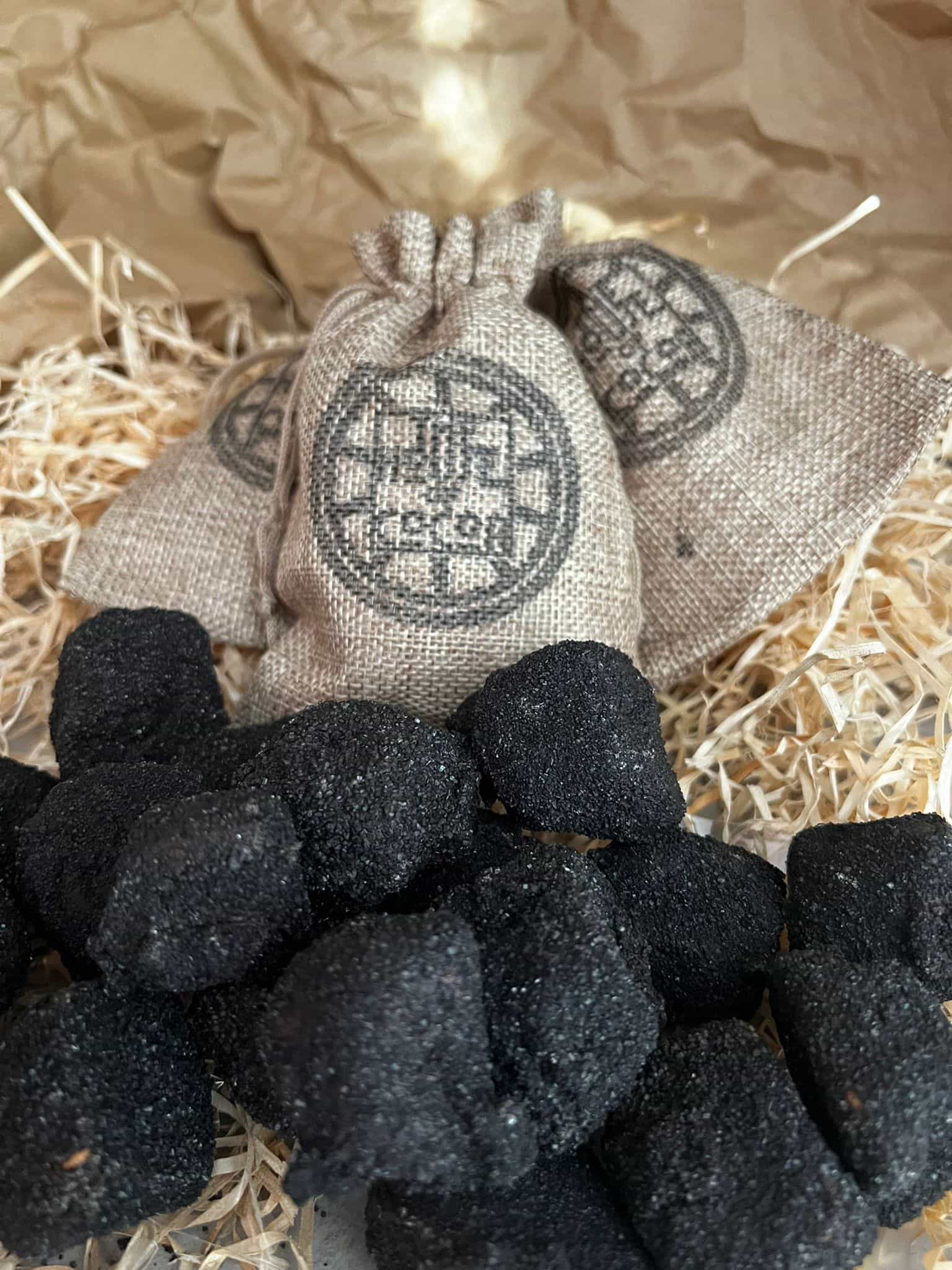 Dark Chocolate 'Coal' - Image 5